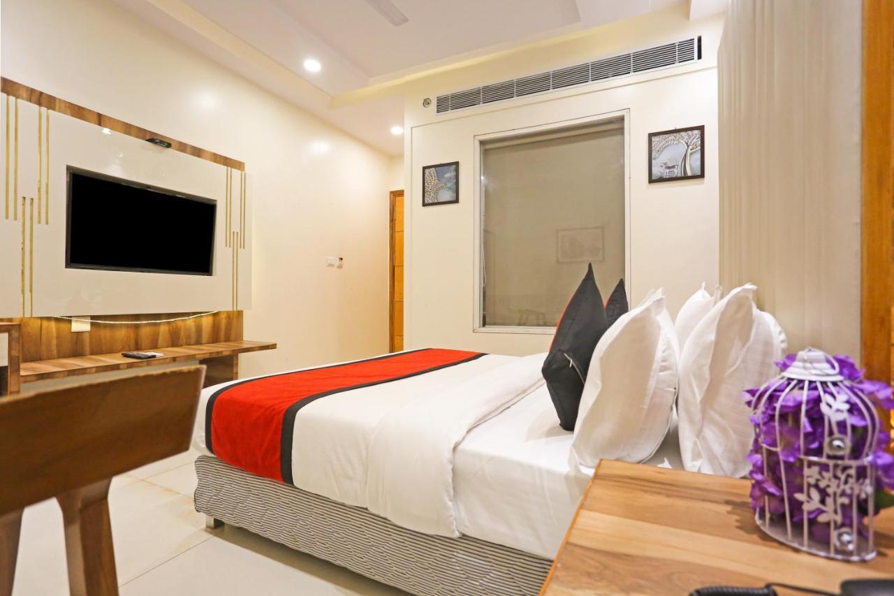 Frank Stay-Newly Built Worth -2Mins Walk From Rk Ashram Metro Satation New Delhi Bagian luar foto