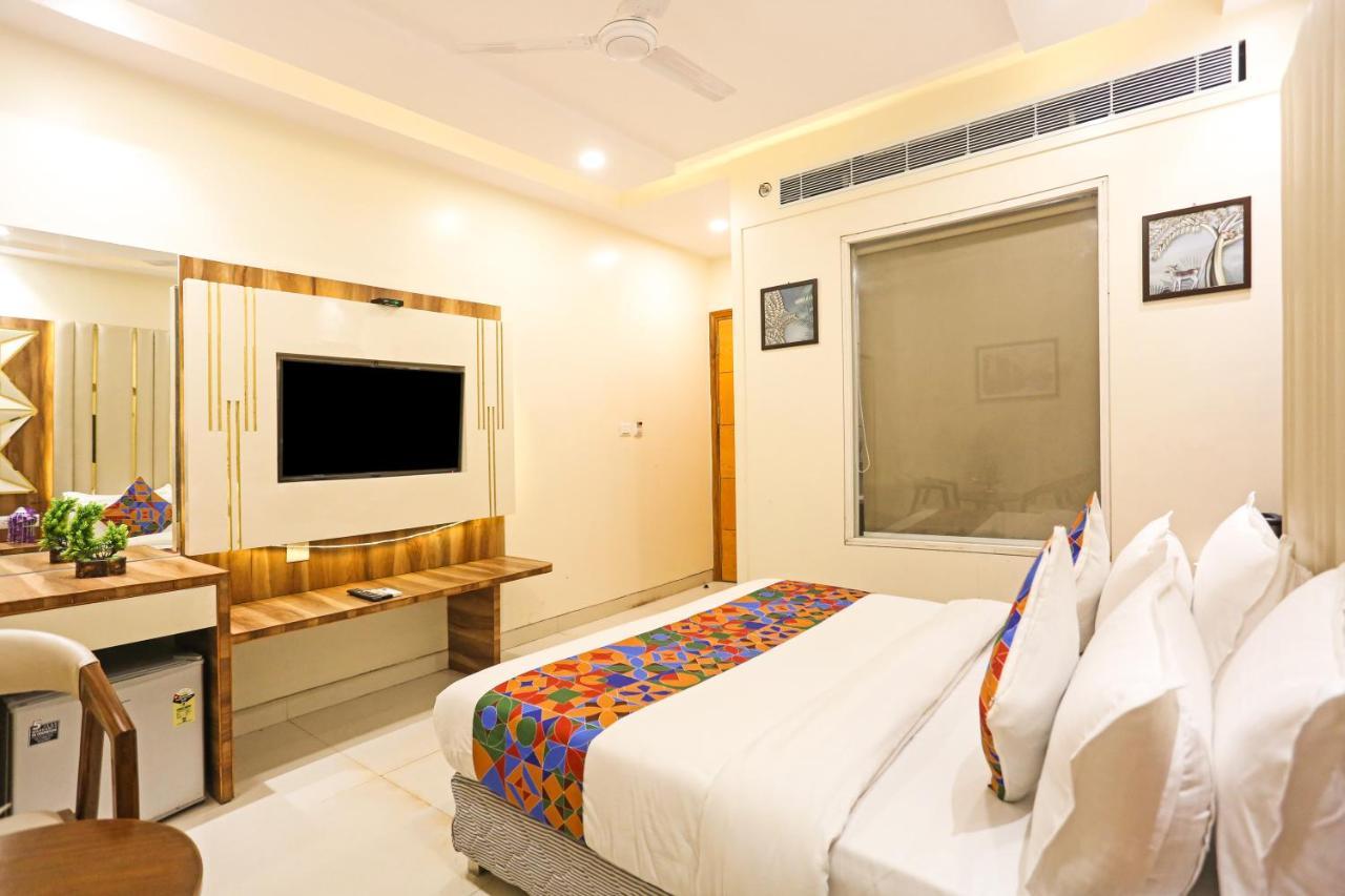 Frank Stay-Newly Built Worth -2Mins Walk From Rk Ashram Metro Satation New Delhi Bagian luar foto